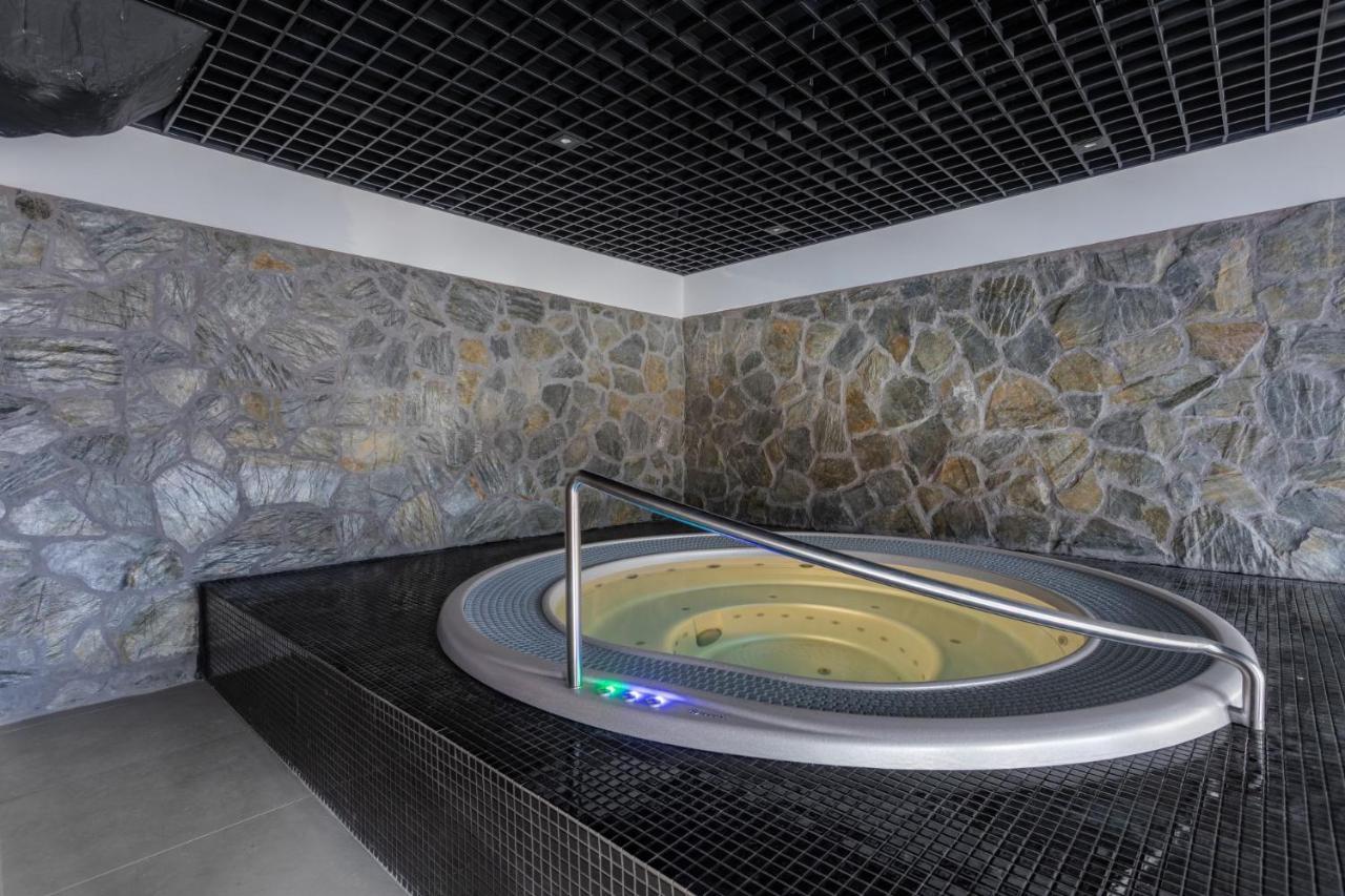 Apartament Areka A16 Green Resort - Klimatyzacja, Basen, Sauny, Jacuzzi, Silownia 斯克拉斯卡波伦巴 外观 照片